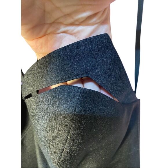 En Francais by Huey Walters black strappy front slit gown size 8 - Picture 5 of 7